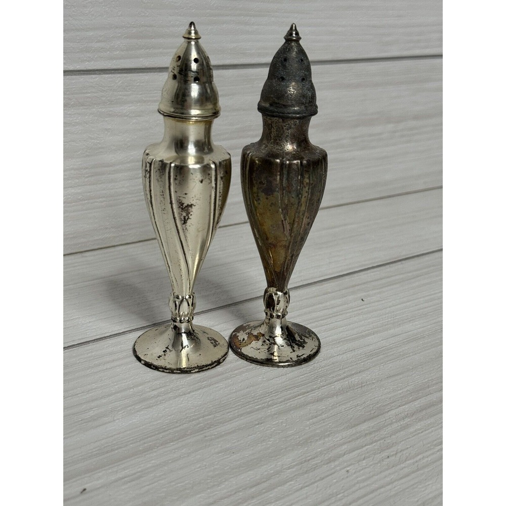 Vintage La France Fluted Salt & Pepper Shaker Set 616 USA Made Hollywood Regency